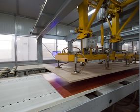 索菲亞工廠行 智能生產(chǎn)線(xiàn)締造高品質(zhì)定制家居